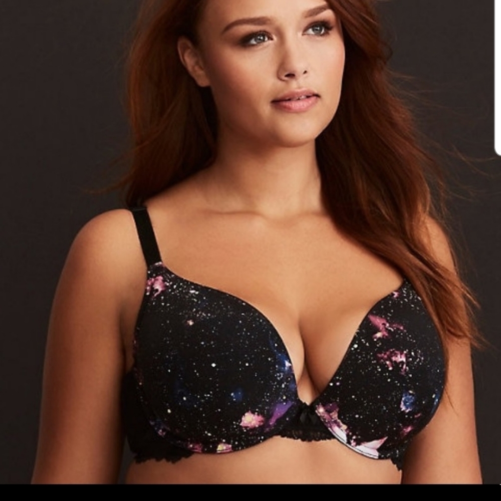 Torrid Galaxy Print Push Up Plunge Bra 38DDD 38F